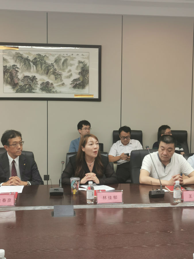 台励福林执行长.jpg